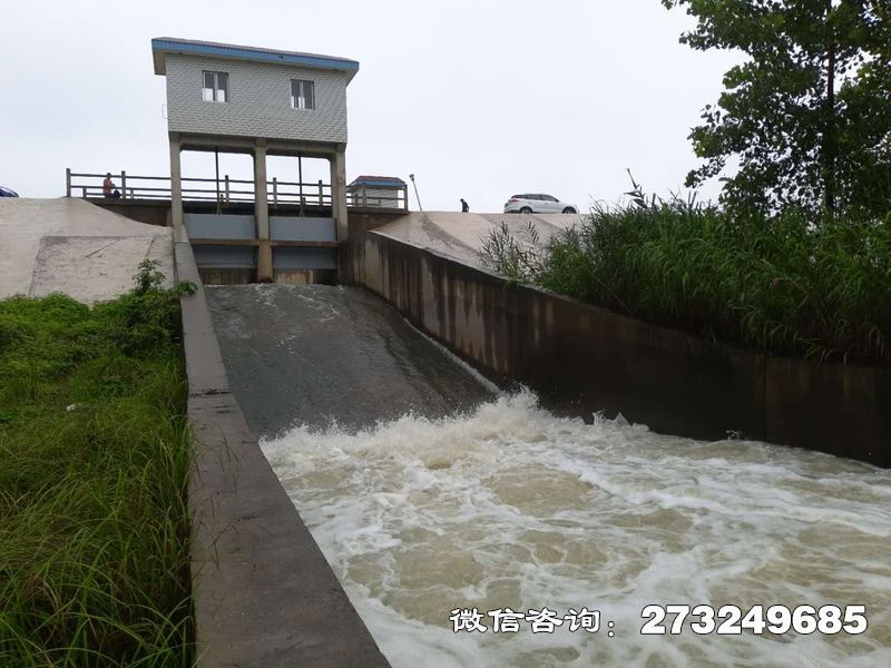 建平县堤防排水泵站闸门